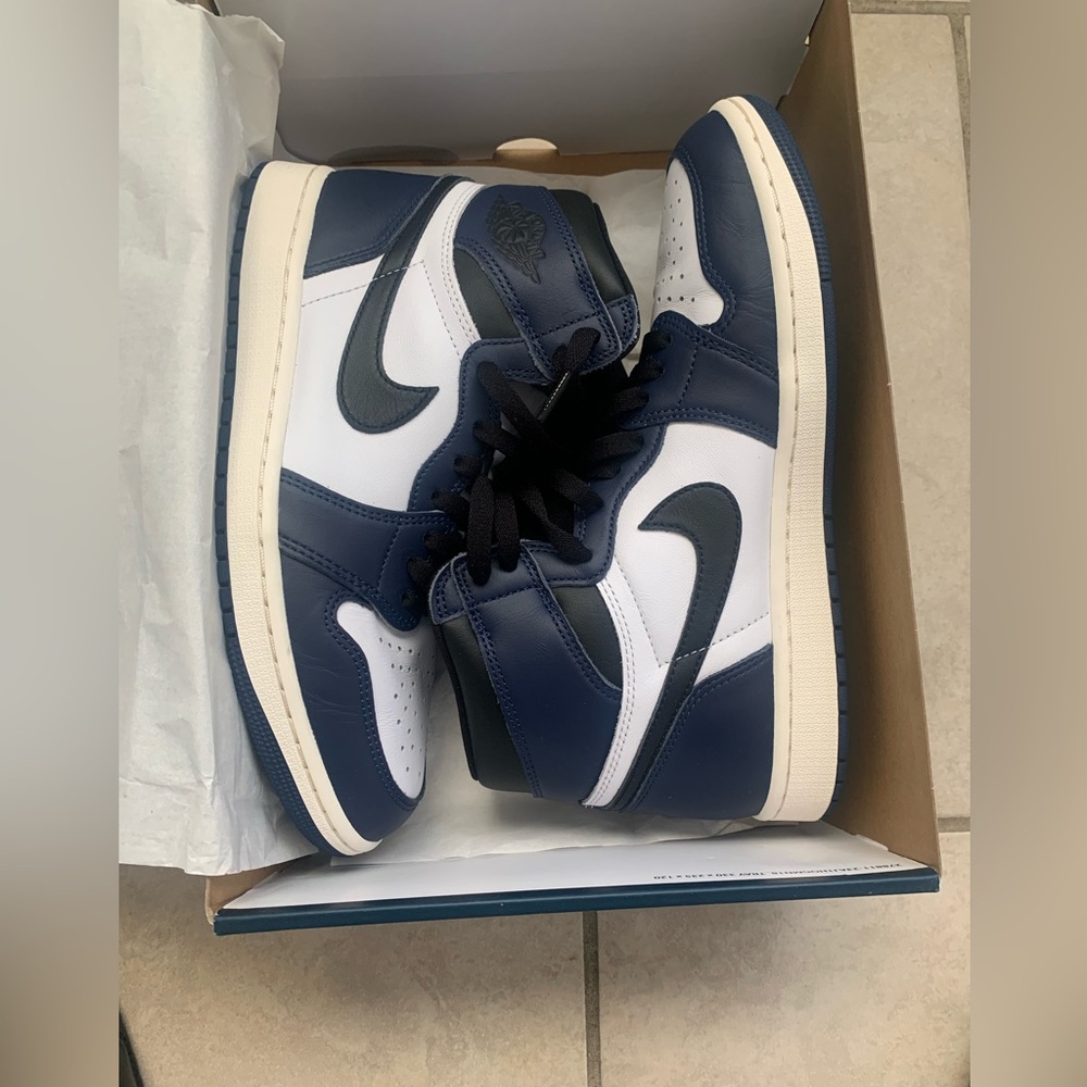 Jordan 1 High Midnight Navy